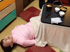 突然の家庭内相姦！　母の身体に興奮したので“あれ”をお願いしたところ　サンプル画像19